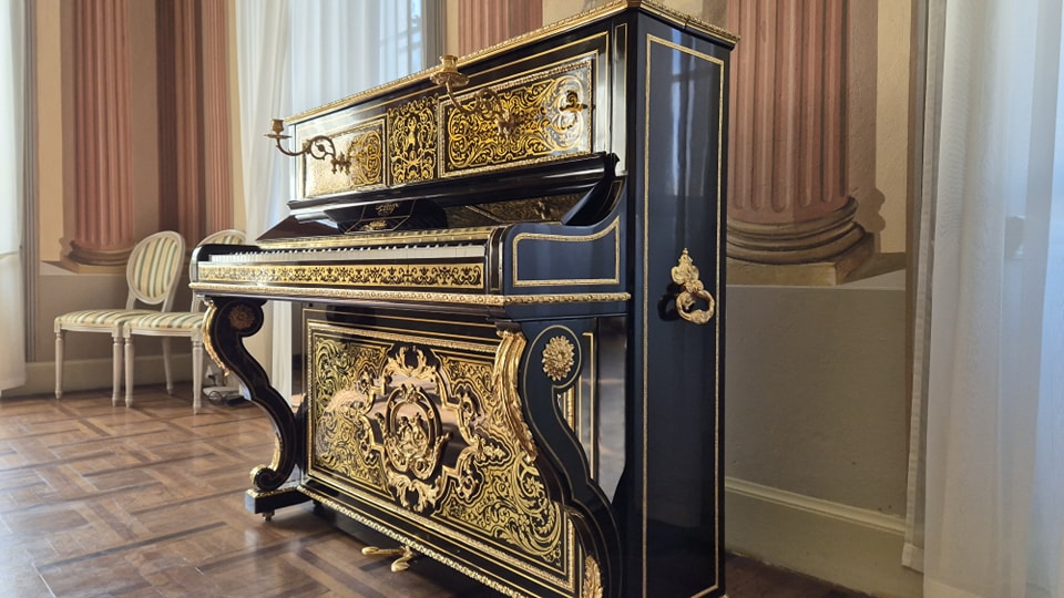 Złote pianino - Muzeum Ziemiaństwa w Dobrzycy