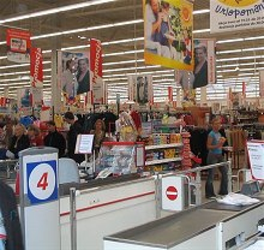 wnętrze hipermarketu - Archiwum Radia Merkury