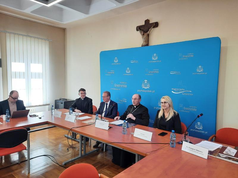 koronacja konferencja gniezno - Rafał Muniak - Radio Poznań