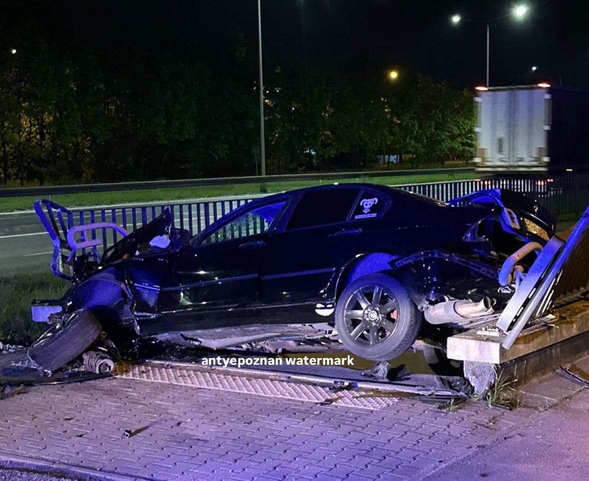 wypadek BMW - poznan moment