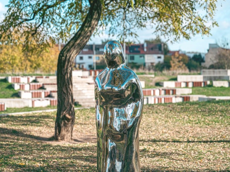 pomnik wiedźmy poznań - UMP