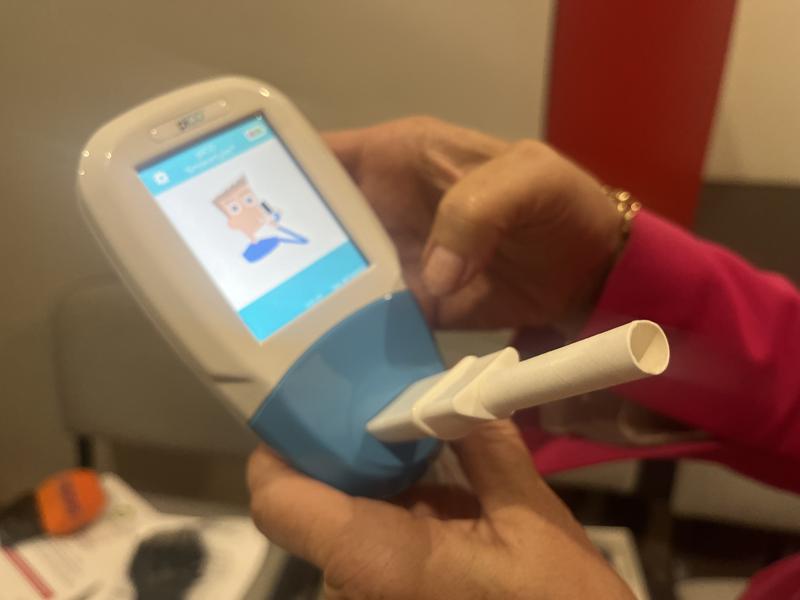 smokerlyzer badanie tlenku węgla palenie papieros - Danuta Synkiewicz - Radio Poznań