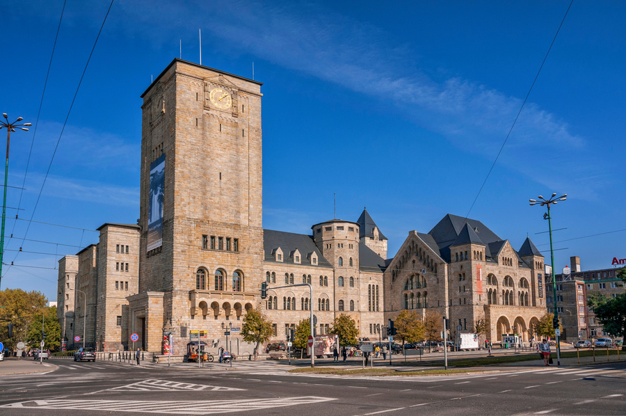 zamek ck - Darek Bednarek - Adobe Stock