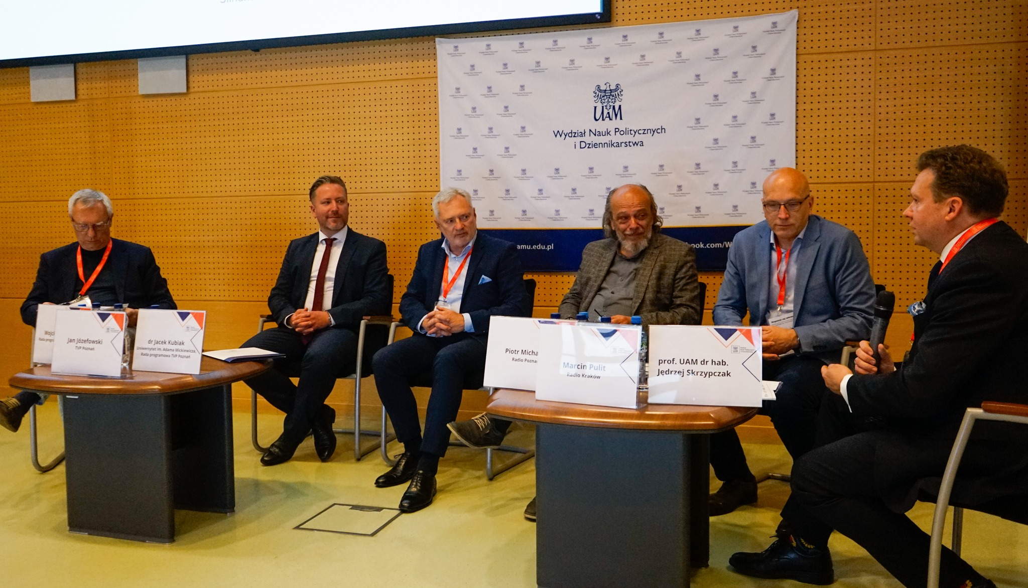 wnpid debata - Wydział Nauk Politycznych i Dziennikarstwa UAM 