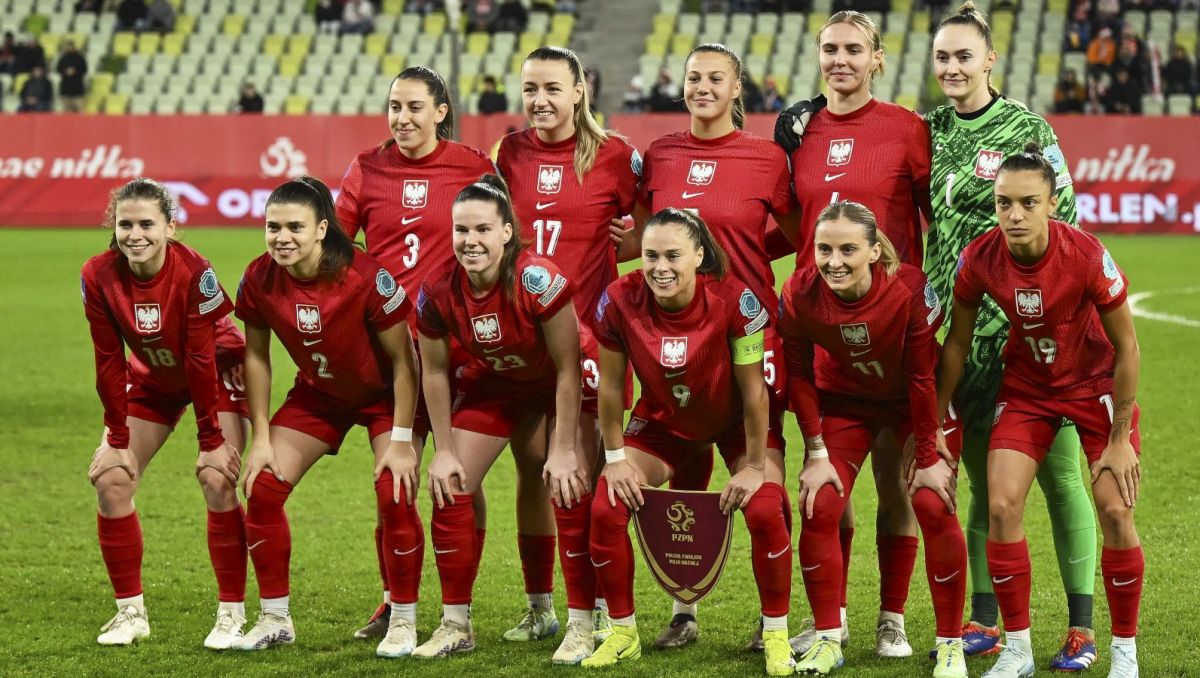 piłka kobiet - PAP/Adam Warżawa