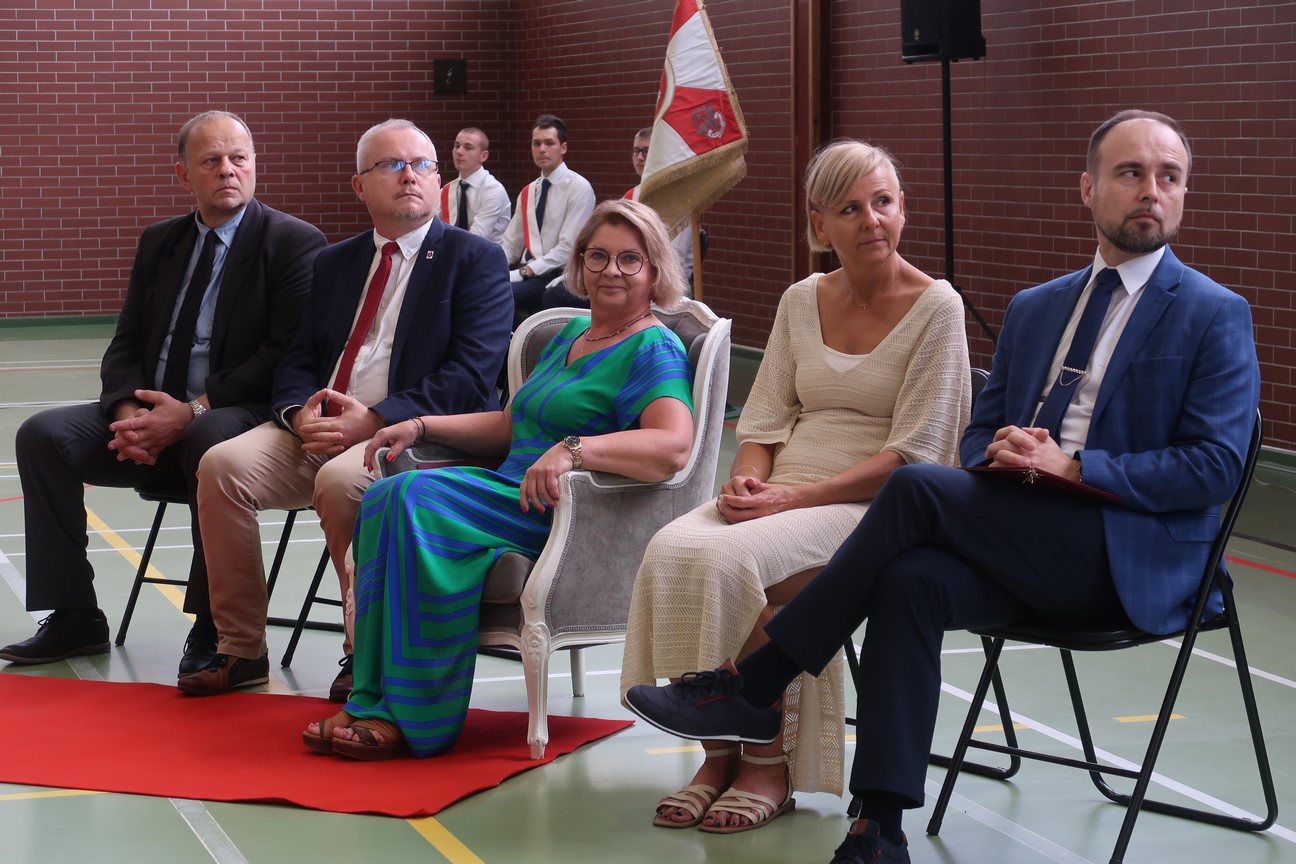 Pożegnianie dyrektorki - Bartłomiej Klupś - Radio Poznań