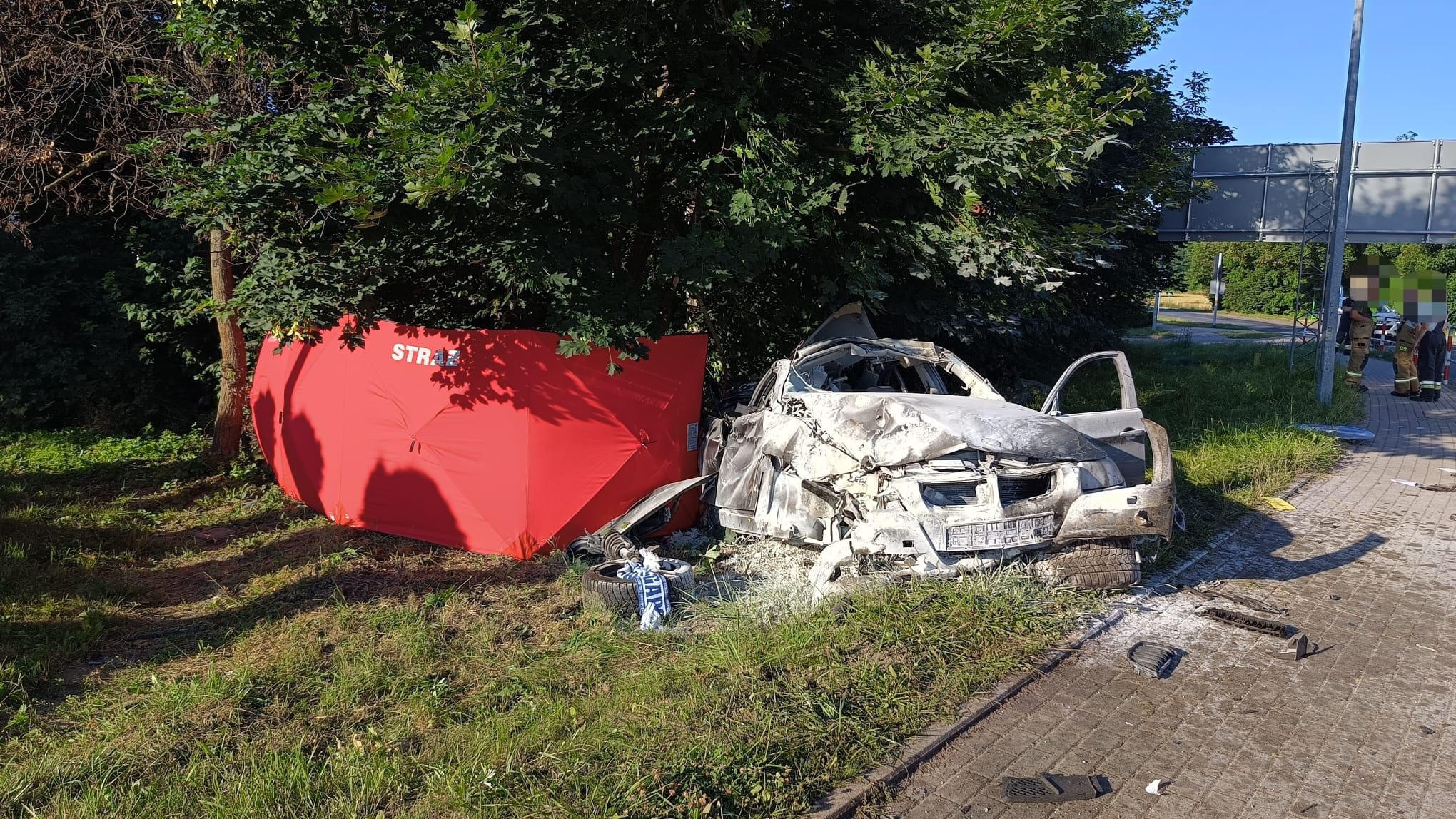 wypadek fałkowo bmw - KPP Gniezno