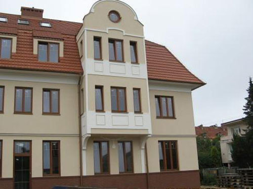 Dwór Marcelin 20100531 - INWESTOR