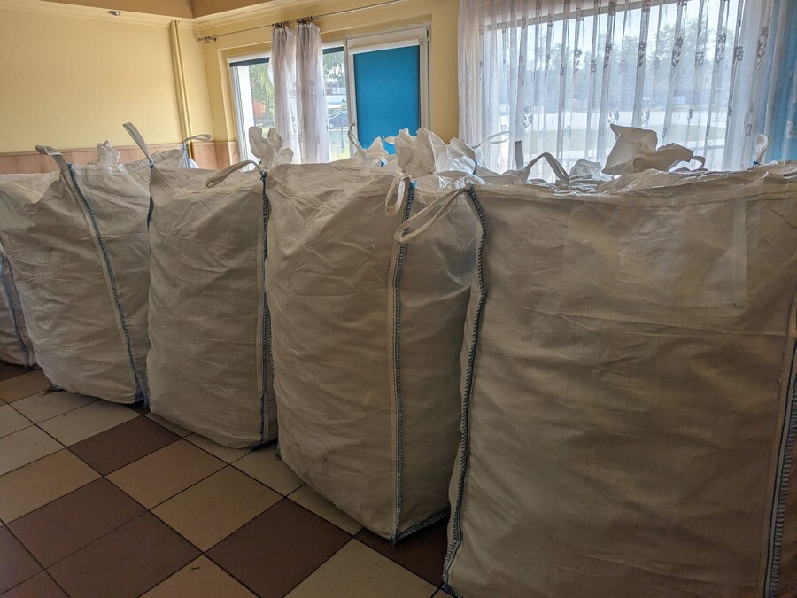 śmieci worki kobyla góra - FB Wiesław Berski