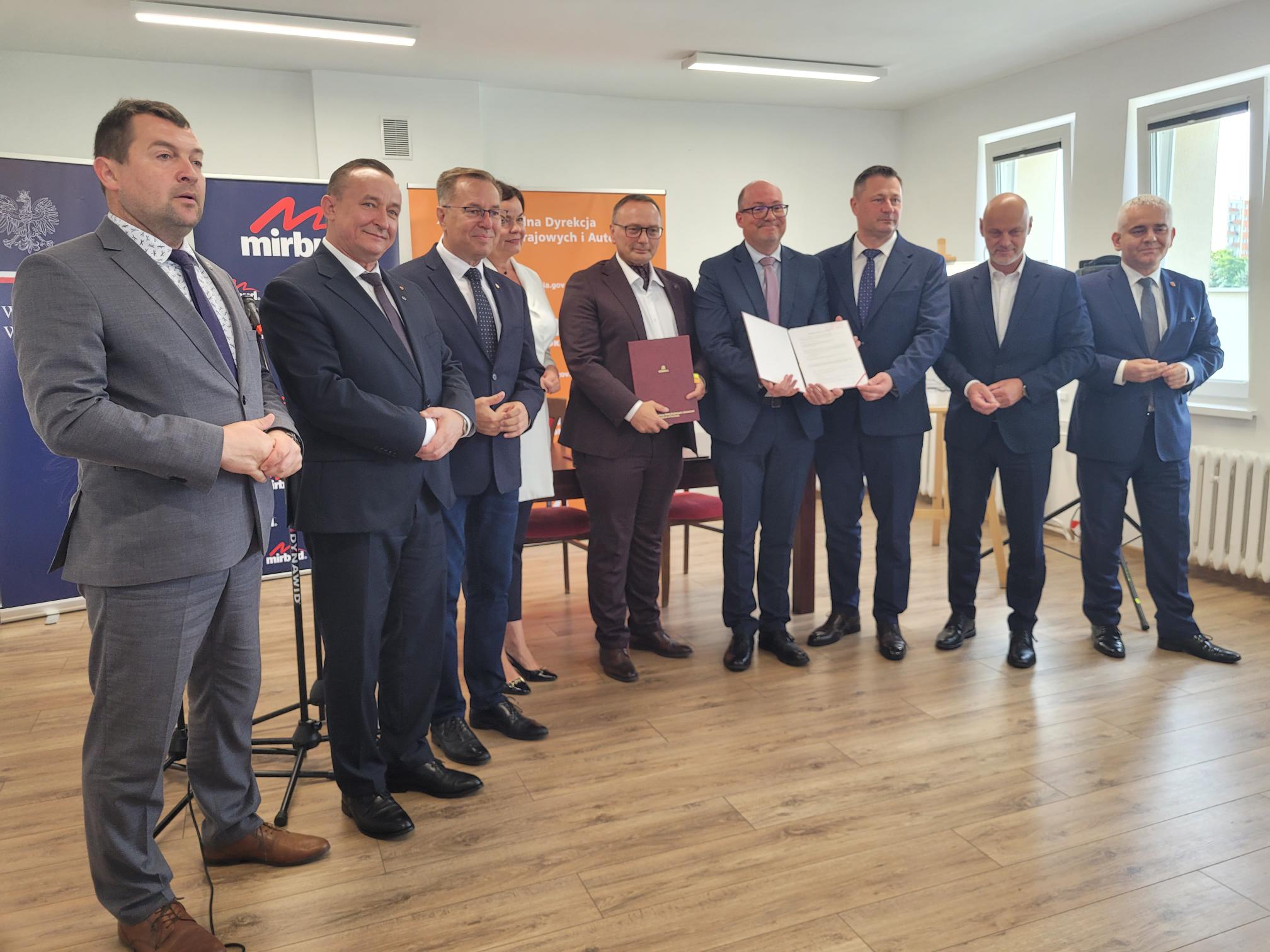 s10 podpisanie umowy - Marek Wolski