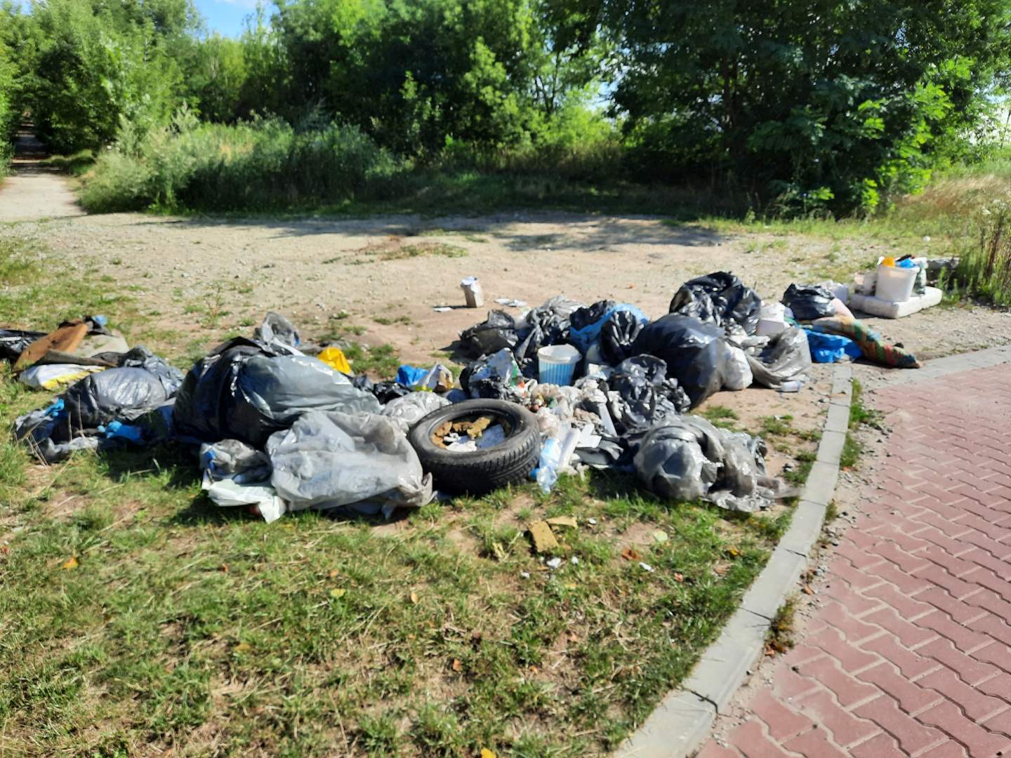 wysypisko - Rafał Muniak - Radio Poznań