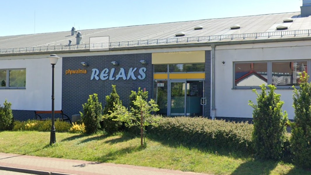 pływalnia relaks kaczory  - Google Street View