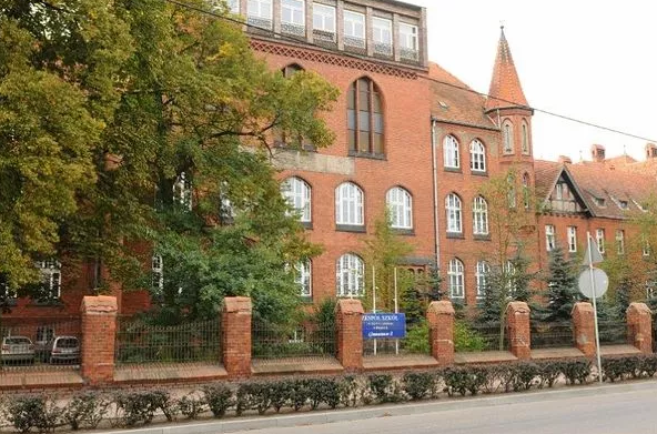 szkoła Zespół Szkół Hipolita Cegielskiego Rogoźno - Zespół Szkół im. Hipolita Cegielskiego w Rogoźnie