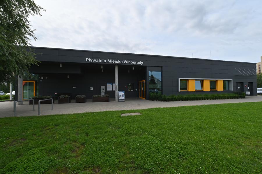 basen posir kąpielisko pływalnia - Wojtek Wardejn - Radio Poznań