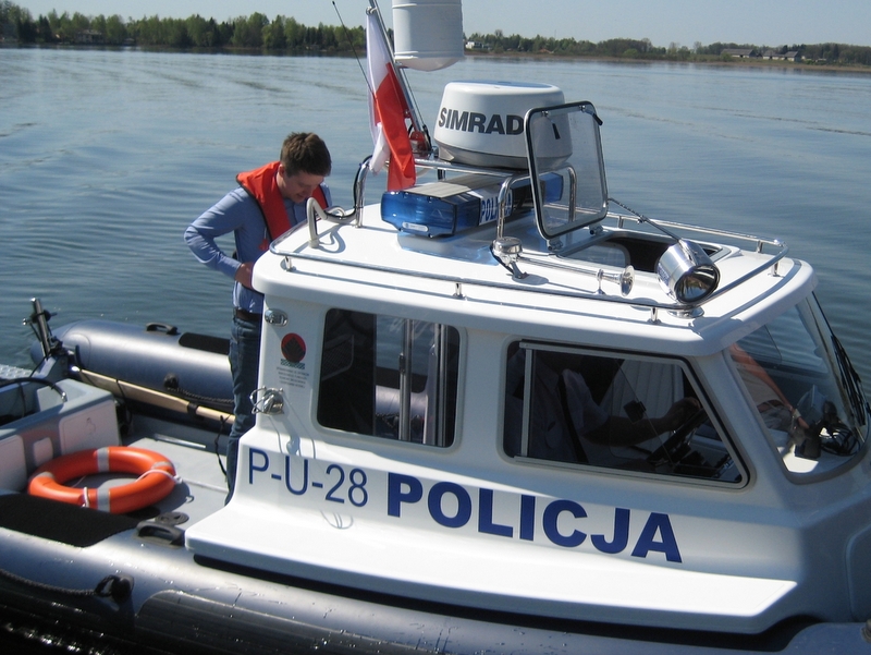 Motorówka policyjna - Kierskie - Wojciech Chmielewski