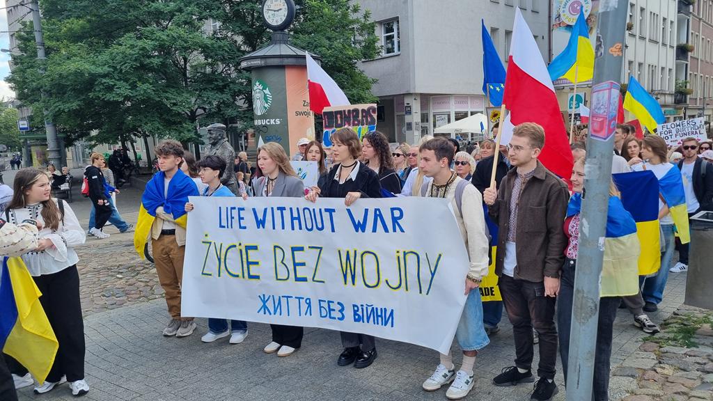 Marsz dla pokoju na Ukrainie - Magdalena Konieczna  - Radio Poznań