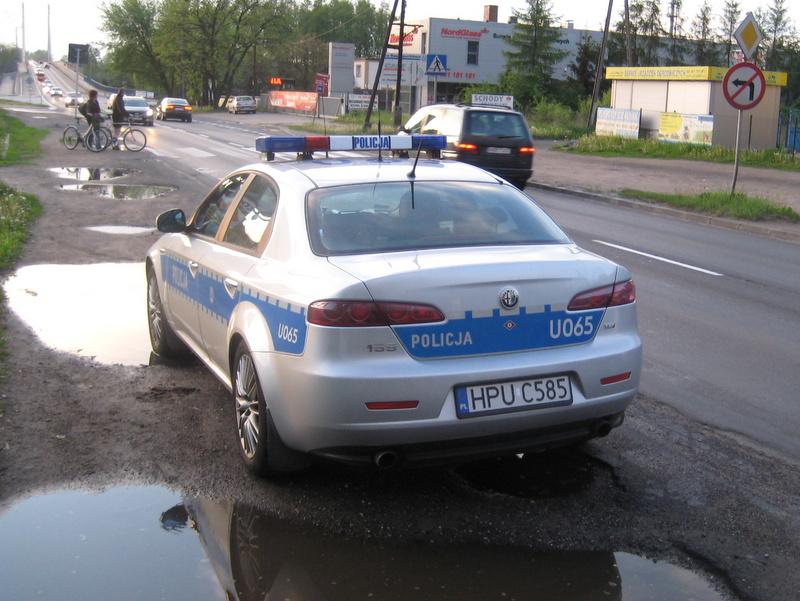 radiowóz na wylotówce, kontrole policyjne - Jacek Butlewski