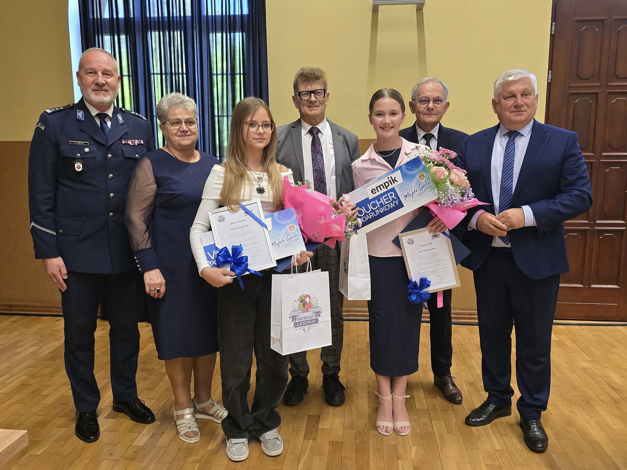 nastolatki leszno  - KMP Leszno