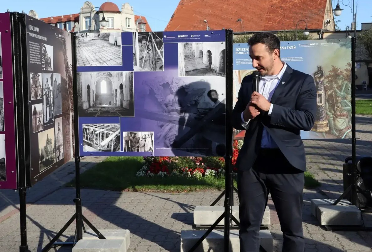 wystawa w trzemesznie - UM Trzemeszno