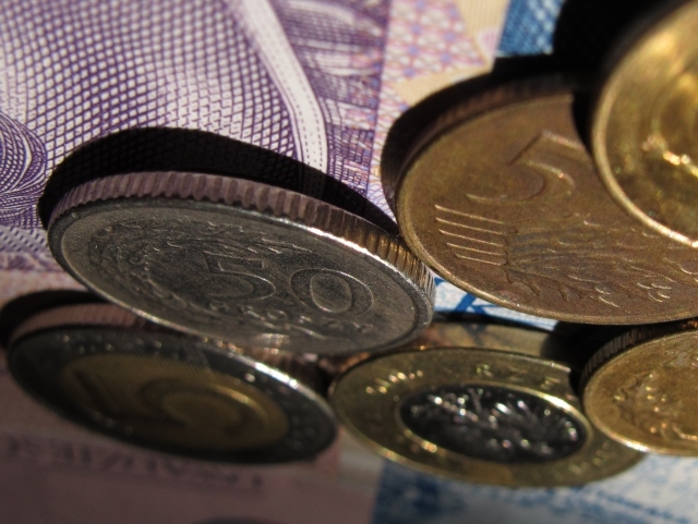 pieniądze, monety, problemy finansowe - TJ