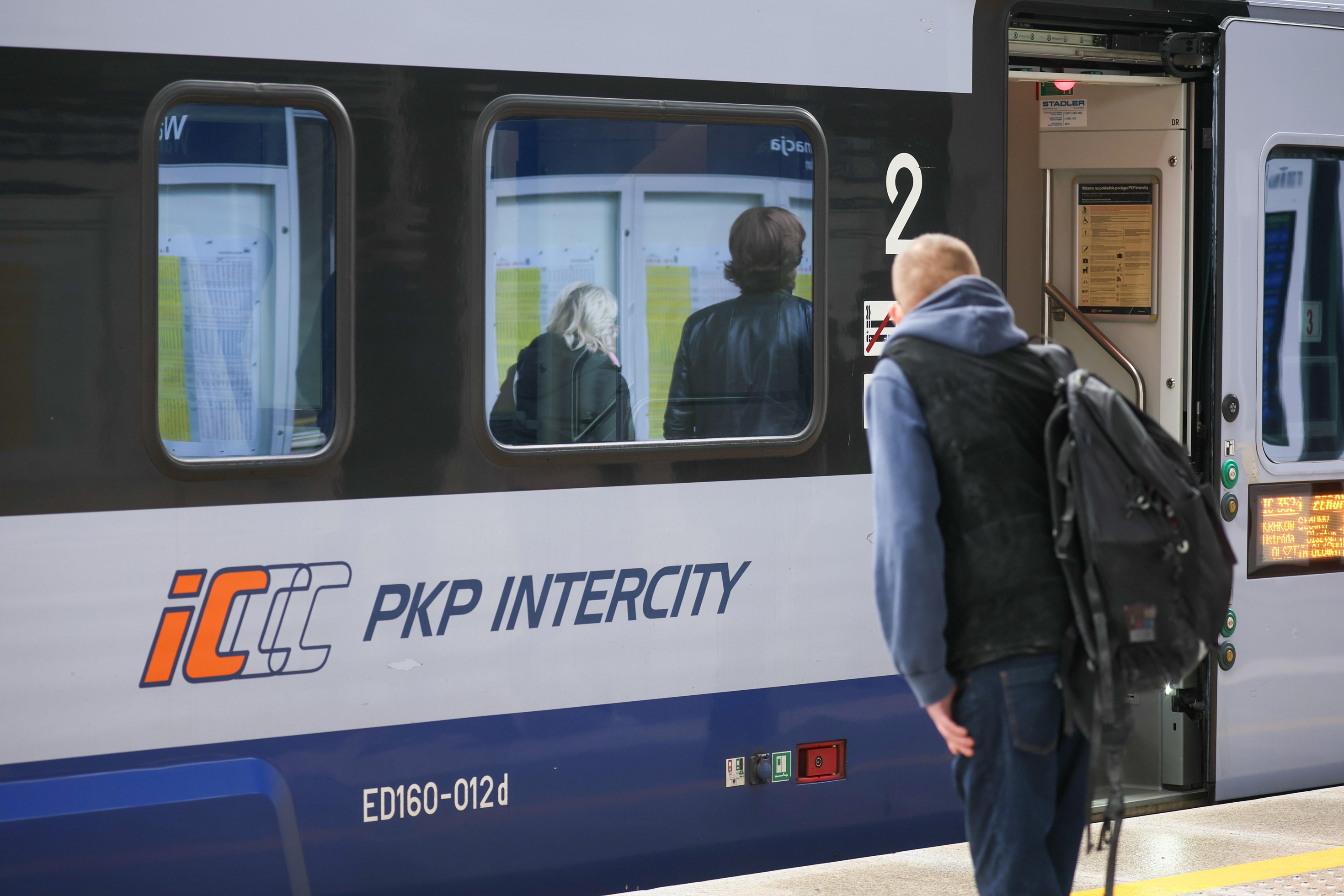 pkp pociąg - Leszek Szymański - PAP