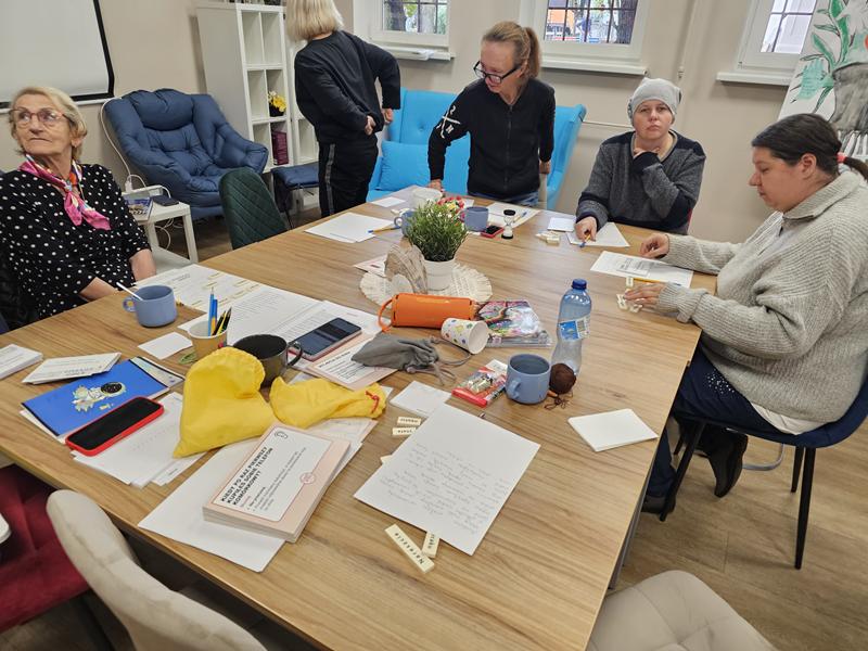 schronisko dla kobiet babskie sprawy - Julian Kozanecki - Radio Poznań