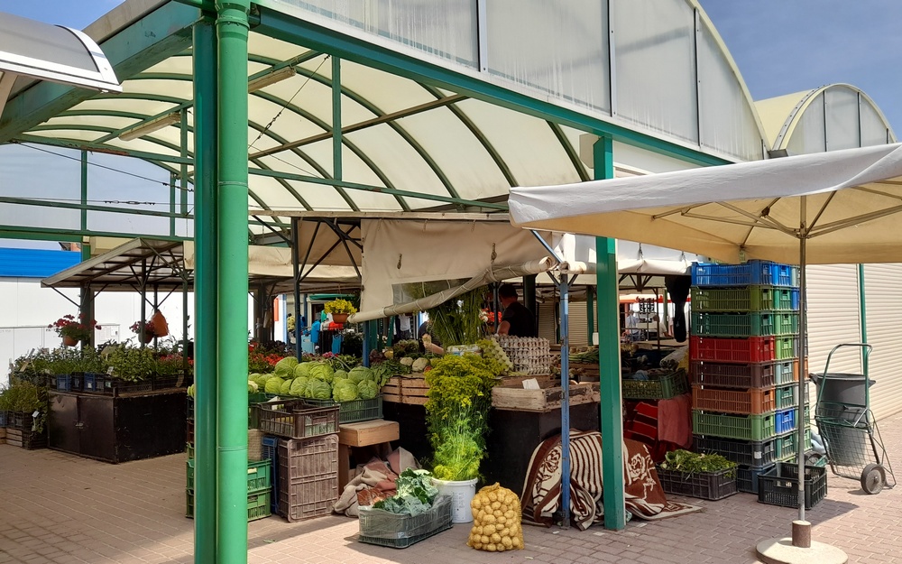 targ targowisko zakupy - Przedsiębiorstwo Gospodarki Komunalnej i Mieszkaniowej w Koninie