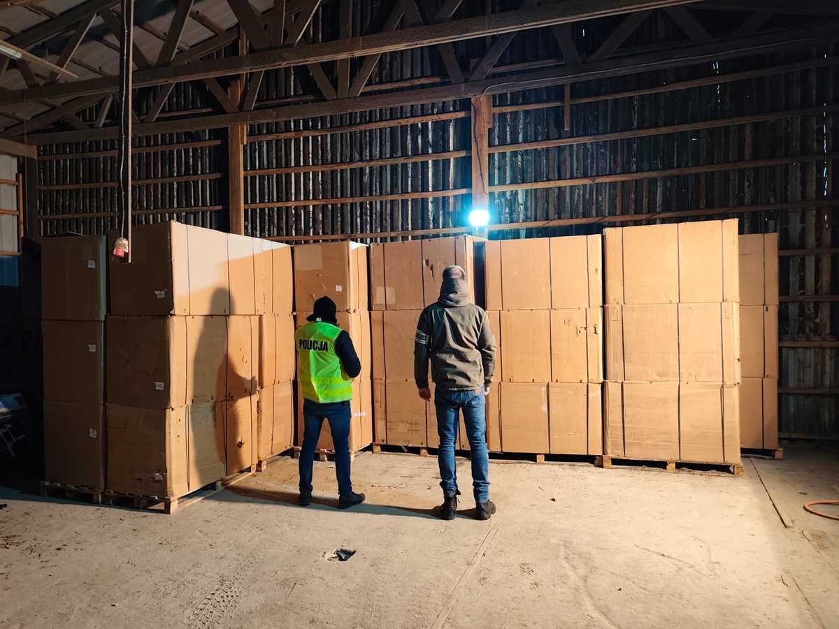 kartony tytoń koło - KPP Koło