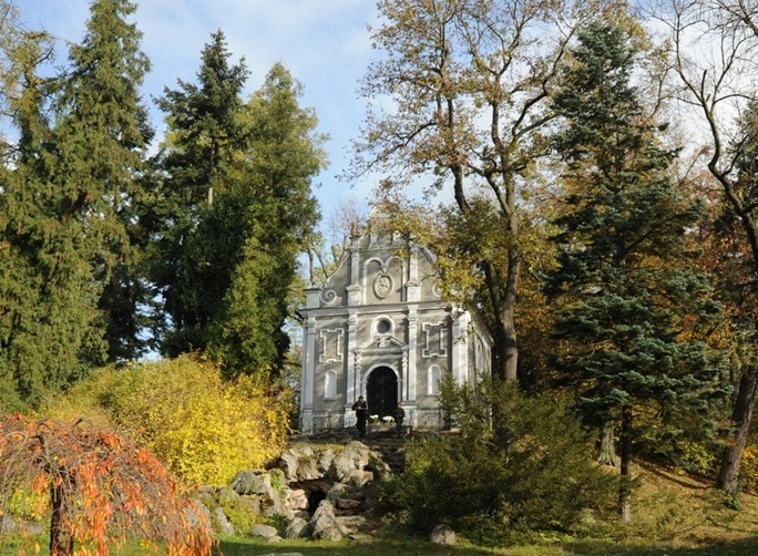 Mauzoleum Gołuchów - Urząd Gminy Gołuchów