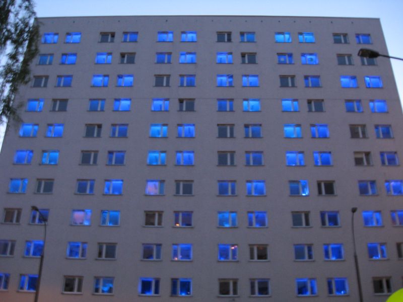 Kolorowy akademik - światla - AK