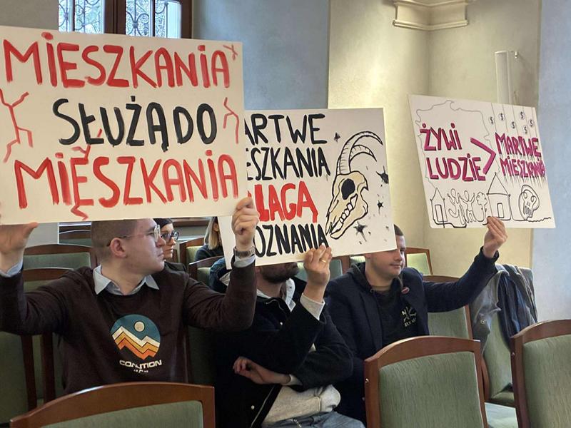 mieszkanie do mieszkania rada miasta transparenty - Adam Michalkiewicz - Radio Poznań