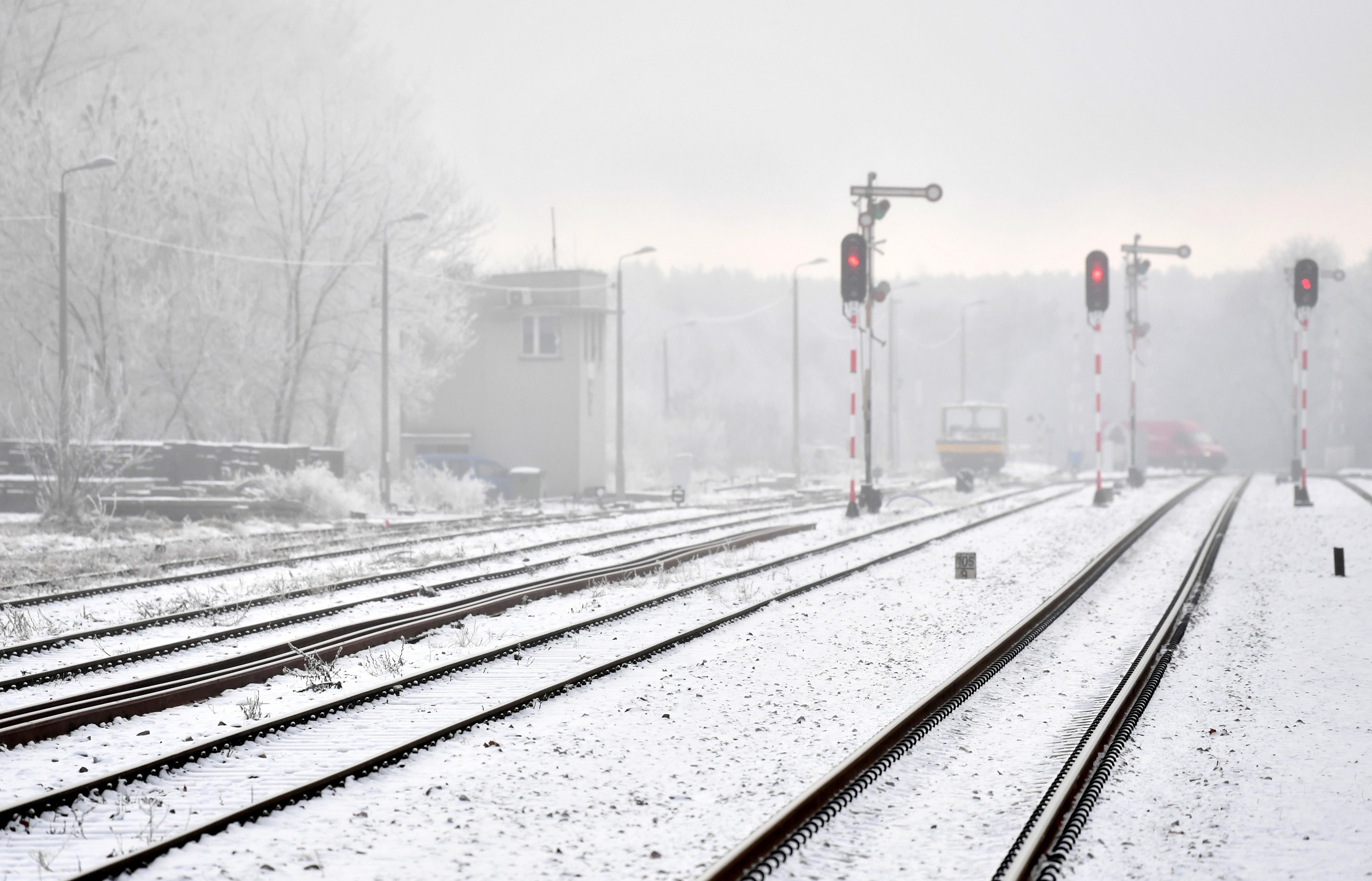 śnieg kolej - Piotr Polak - PAP
