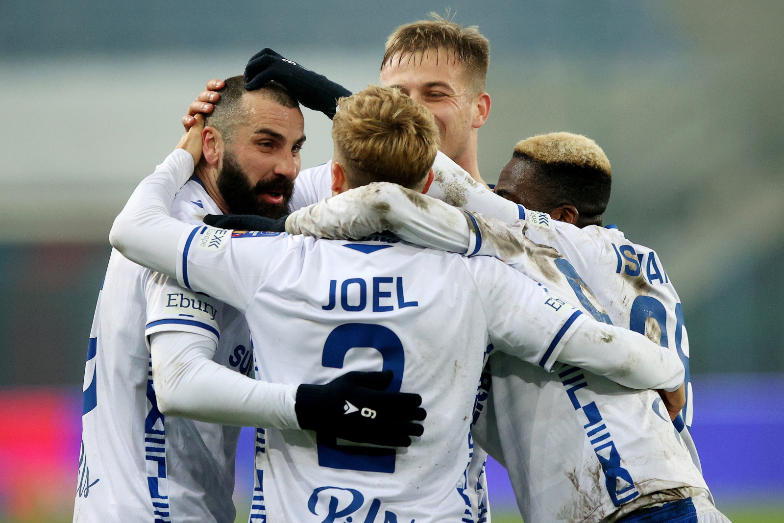 mid-25c03899 (1) - Jarek Praszkiewicz - PAP