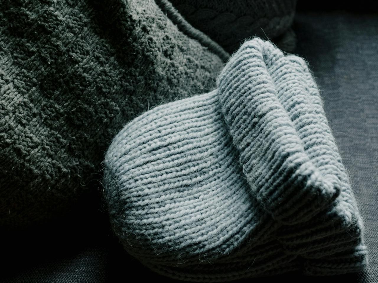 czapka zima wełna szalik - Ksenia Chernaya - Pexels