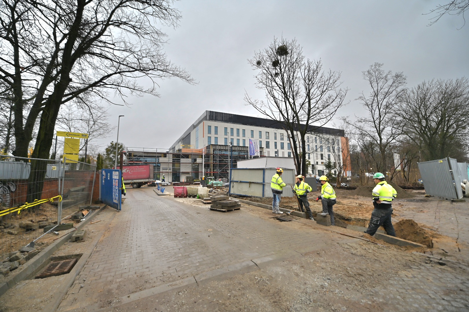 centralny szpital kliniczny w budowie - Wojtek Wardejn - Radio Poznań