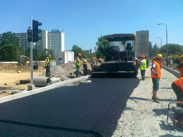 Układanie asfaltu - Chartowo - Wojciech Chmielewski