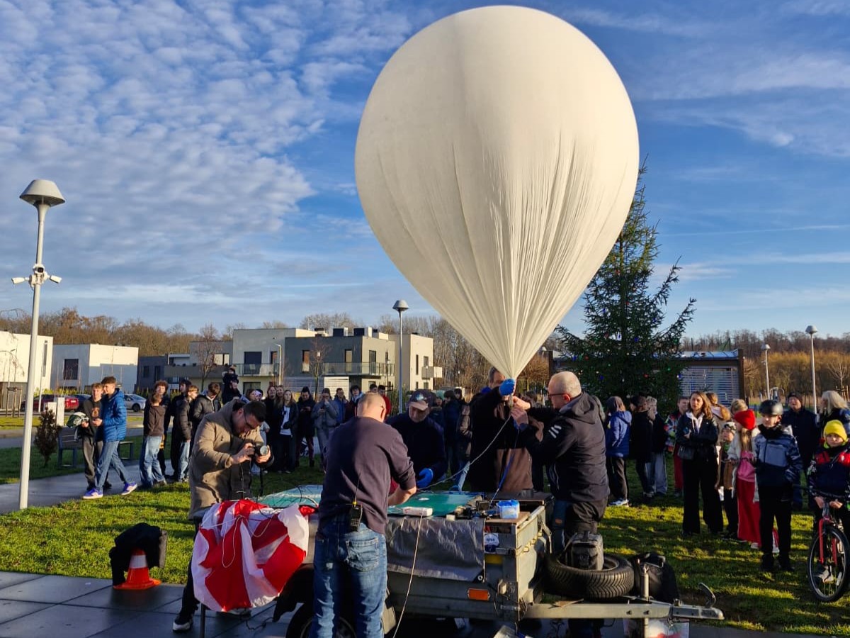 balon ignis - Facebook POLSA Polska Agencja Kosmiczna Polish Space Agency