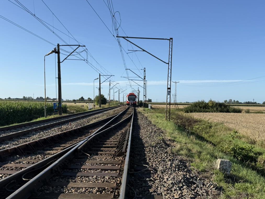 pociąg zatrzymany w trzemesznie - FB KPP Gniezno