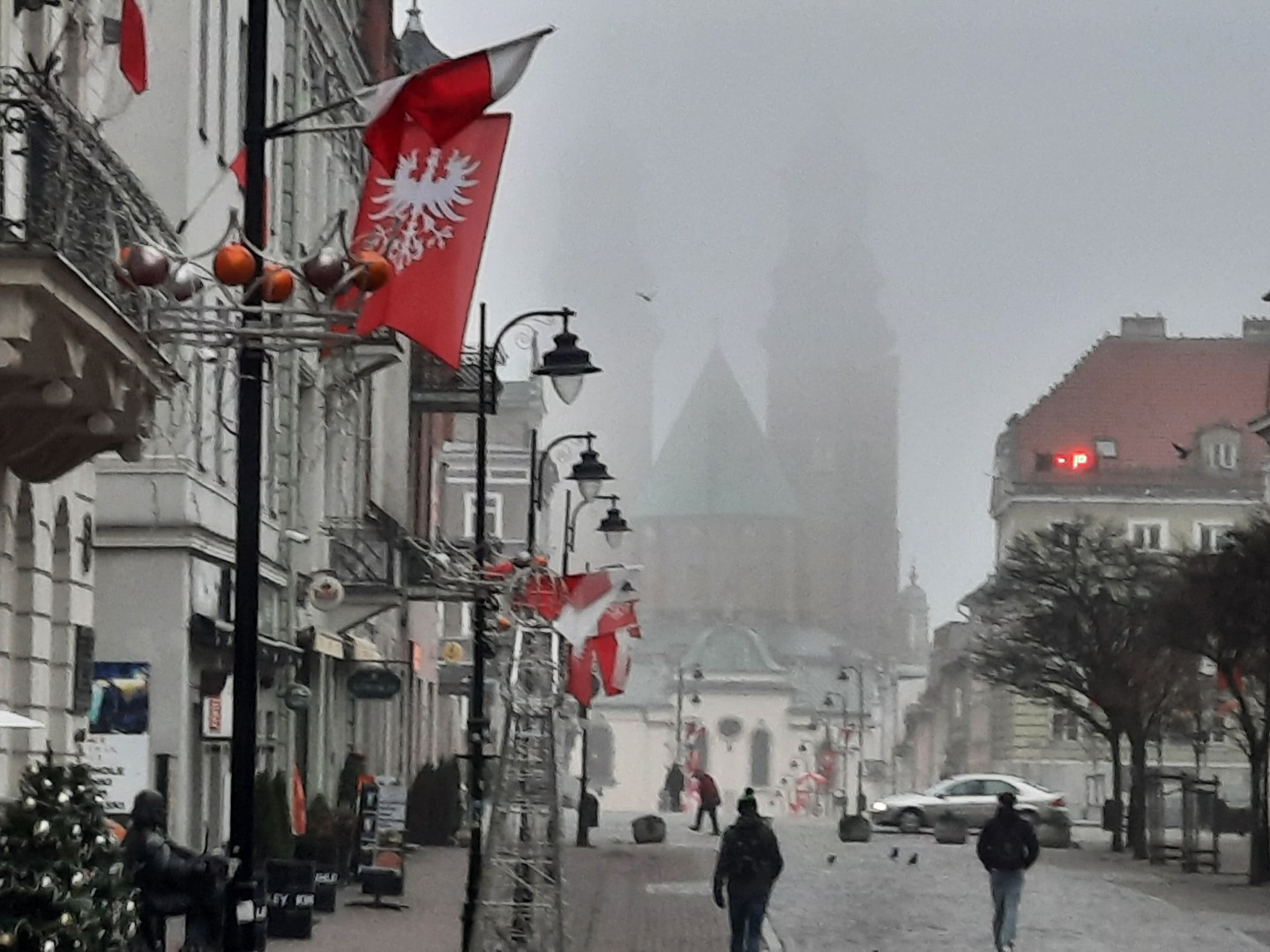 gniezno flagi powstańcze - Rafał Muniak - Radio Poznań