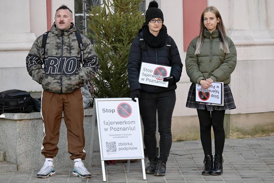 zakaz fajerwerków podpisy - Maciej Trzciński - Radio Poznań