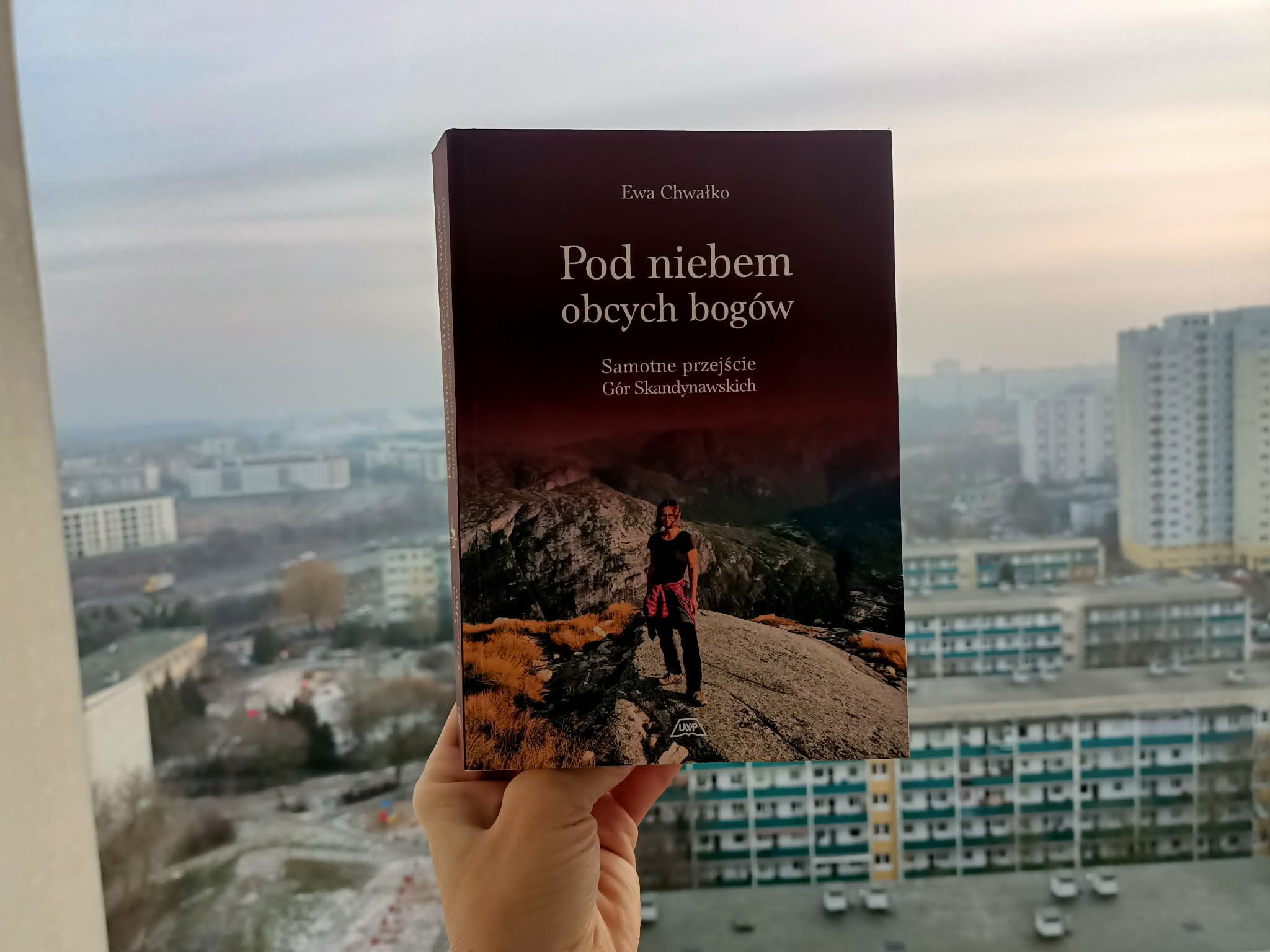 Pod niebem obcych bogów. Samotne przejście Gór Skandynawskich - Joanna Divina - Radio Poznań