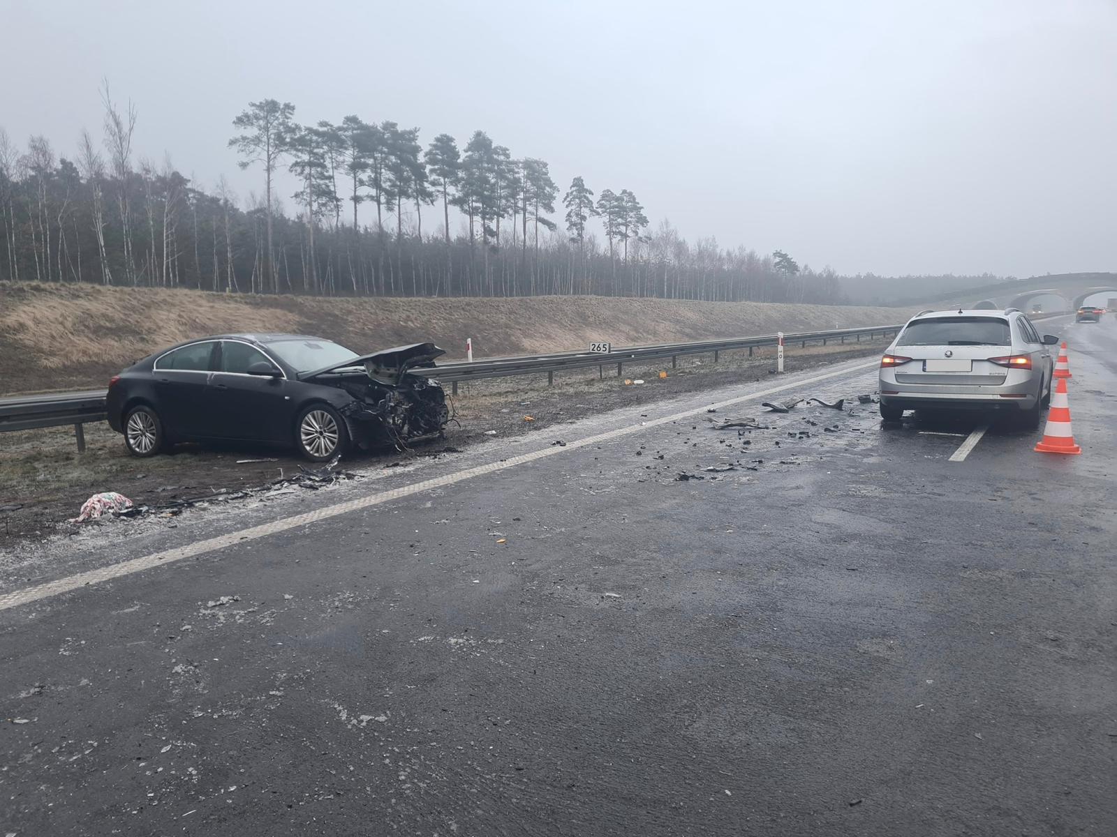a2 wypadek gołoledź - Wielkopolska Policja 