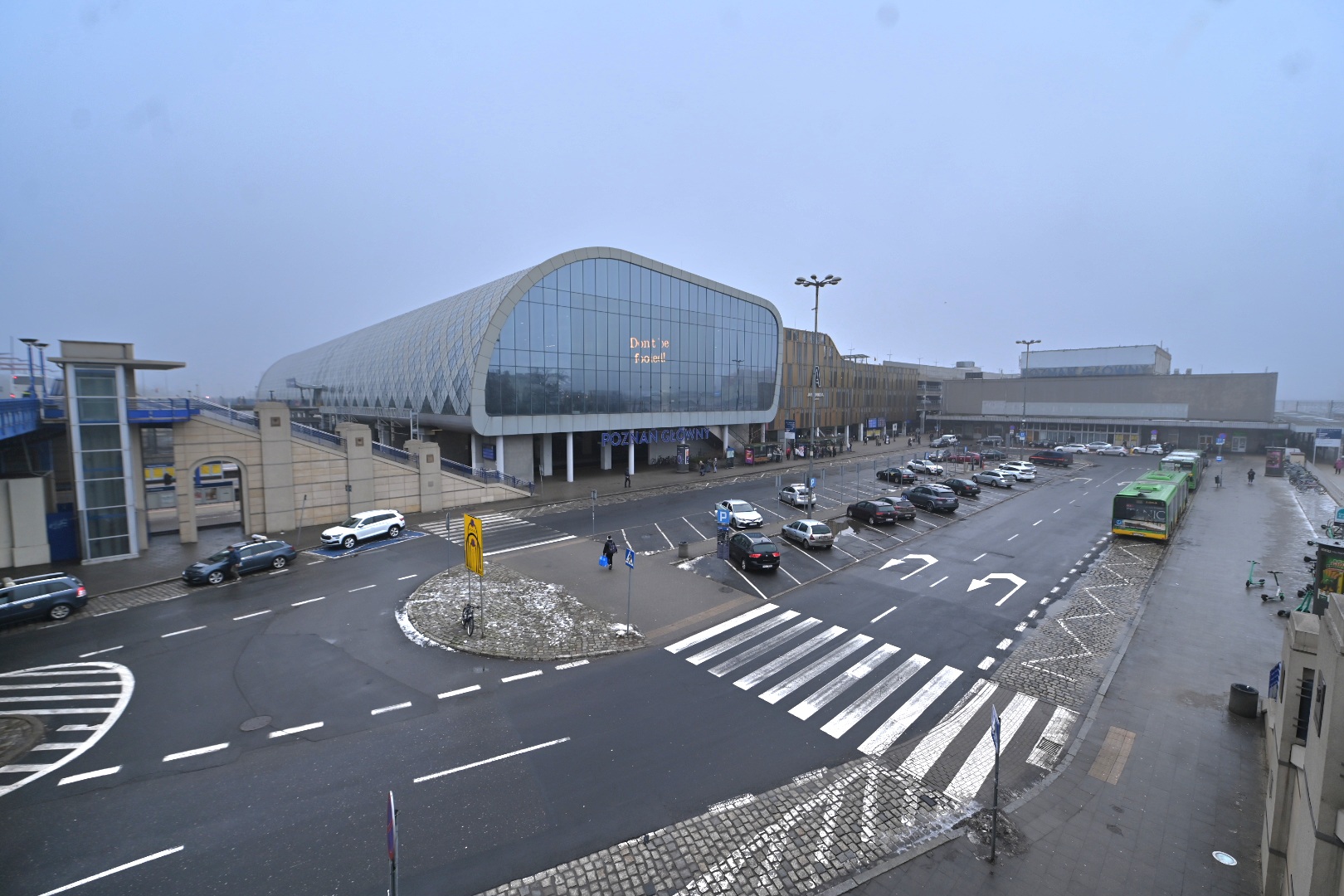 dworzec poznań poznań główny  - Wojtek Wardejn  - Radio Poznań