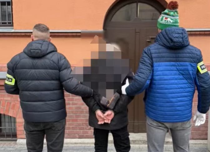 przebierał się za lekarza - KMP Poznań