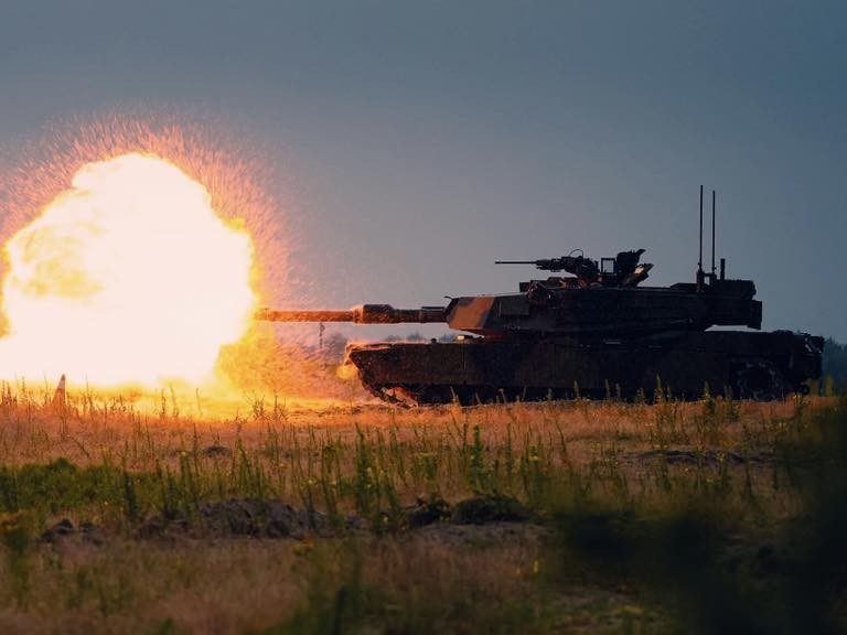 Hala Abramsy - Polska Grupa Zbrojeniowa SA