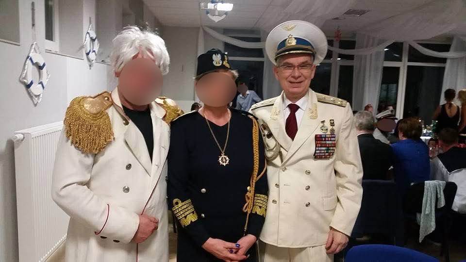 senator witkowski mundur radziecki - FB: Waldemar Witkowski