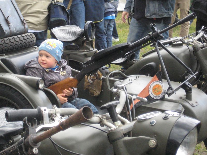 Dzień Dziecka 2012 - CSWL - czołgi - Wojciech Chmielewski