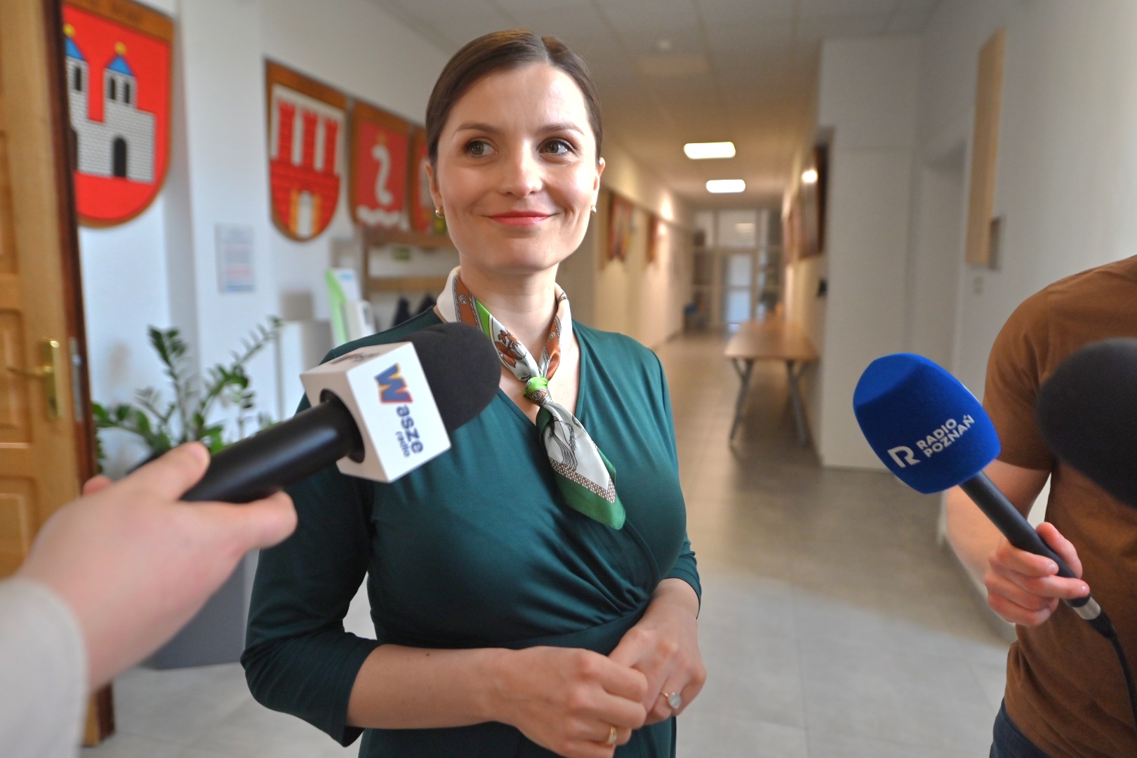 podpisanie umowy na drogi agata sobczyk - Wojtek Wardejn