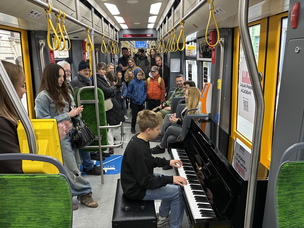 piano day tramwaj - Adam Michalkiewicz - Radio Poznań