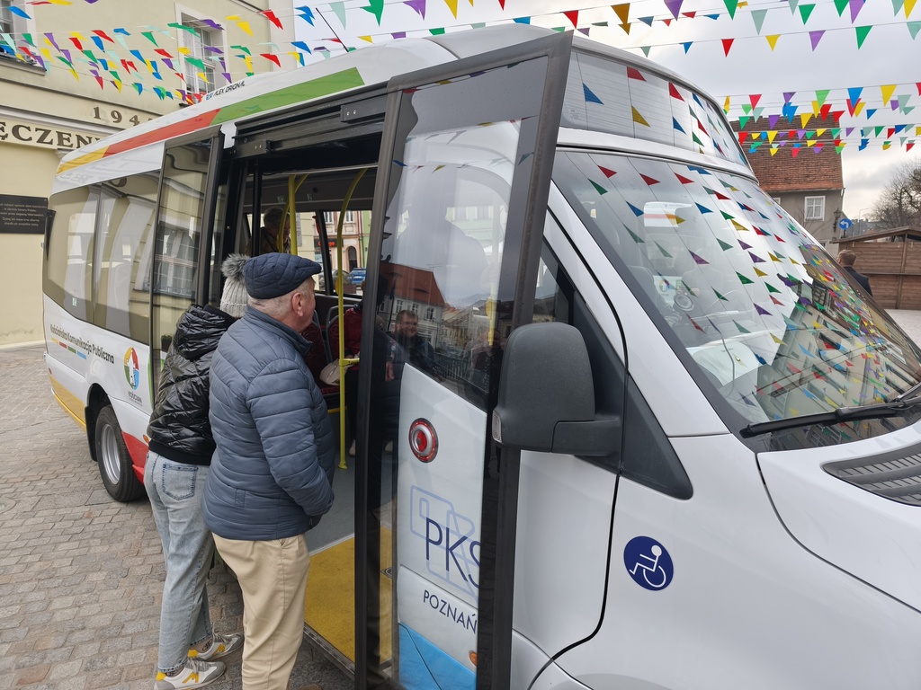 kościan komunikacja publiczna autobusy tabor - Bartłomiej Klupś - Radio Poznań